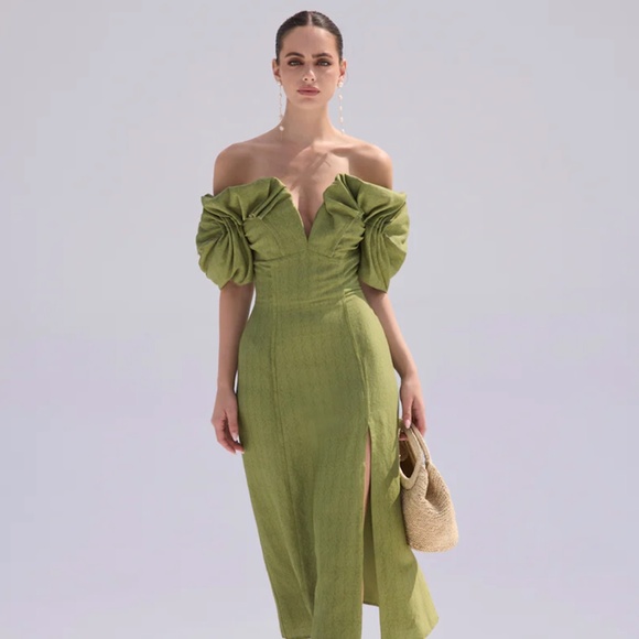 ISO Cult Gaia Muna dress in color "palm", size 6 or 8 - Picture 2 of 2